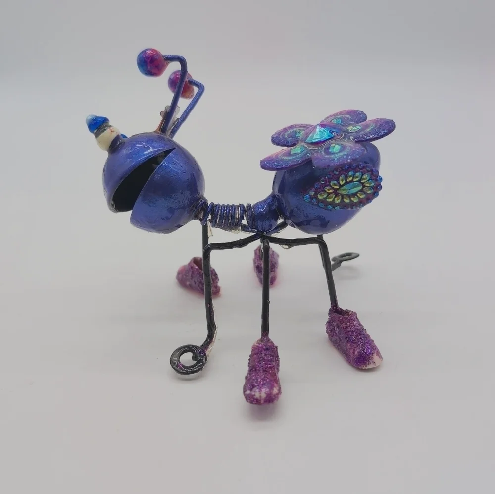 Fancy Decorated Purple Metal Happy Ant Figurine